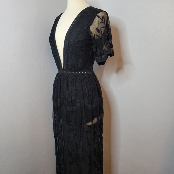 Honey Punch Small Black Lace Maxi Dress Romper Deep Plunge V-Neck Sheer Overlay - Picture 5 of 12